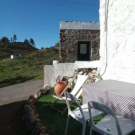 Palheiros Da Ribeira Guest House Pracana Cimeira Exterior photo